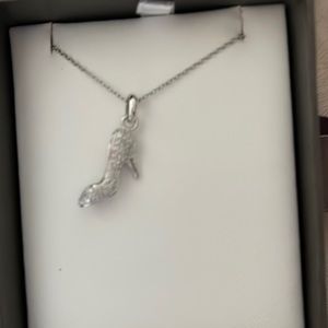 Michael Hill silver high heeled necklace.